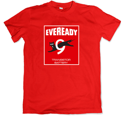 Remera retro pilas eveready roja