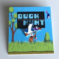 Pin metálico esmaltado videojuegos family game duck hunt