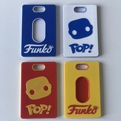 porta sube impresión 3d funko pop rojo y amarillo