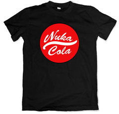 Remera videojuegos fallout nuka cola negra