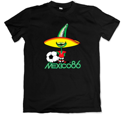 Remera retro mundial futbol mexico 86 mascota pique negra