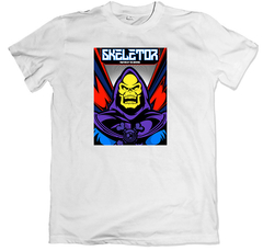 Remera dibujos animados clásicos he-man and the masters of the universe skeletor poster blanca