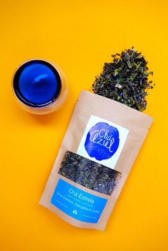 chá azul de clitoria, erva cidreira, gengibre