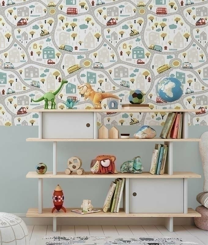 Papel de parede pista de carrinhos para quarto de bebê