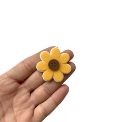 Aplique Flor Botão Amarelo Acrílico - 2 unidades - comprar online