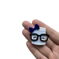 Aplique Caderno Rostinho Óculos Laço Azul Acrílico - 2 unidades - comprar online