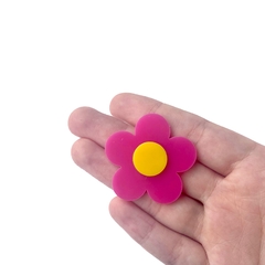 Aplique Flor Redondinha Pink Miolo Amarelo Acrilíco G - 2 unidades - comprar online
