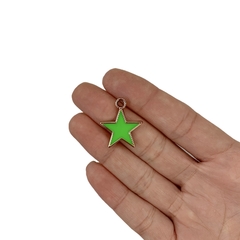 Pingente Plástico Estrela Pontuda (Cores Mistas) - 5 unidades - comprar online