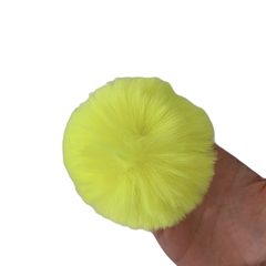 Pompom Pelinho Liso Amarelo Neon (7cm) - 2 unidades na internet
