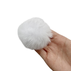 Pompom Pelinho Liso Branco (6cm) - 2 unidades - comprar online