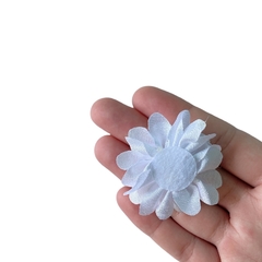 Aplique Flor Branca com Miolo (Pérola e Pedraria) - 2 unidades na internet