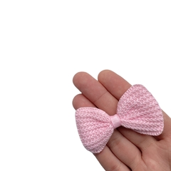 Aplique Lacinho Crochê Rosa Claro - 2 Unidades - ApliqueMe | Apliques incríveis para seu artesanato!