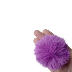Pompom Pelinho Liso Violeta (6cm) - 2 unidades - ApliqueMe | Apliques incríveis para seu artesanato!