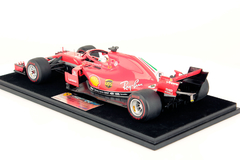 Miniatura Ferrari SF71H #5 F1 - S. Vettel - GP Canada 2018 50ª Vitória - 1/18 Looksmart