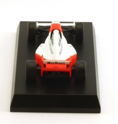 McLaren Peugeot MP4/9 #7 - Mika Häkkinen 1994 - 1/64 Kyosho - MVR Miniaturas