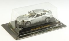 Aston Martin V12 Vanquish Prata - 1/64 Kyosho - loja online