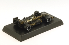 Miniatura Lotus 98T F1 #11 - Johnny Dumfries - 1986 - 1/64 Kyosho
