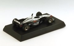 Miniatura McLaren MP4/12 #10 D. Coulthard 1997 - 1/64 Kyosho