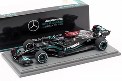 Miniatura Mercedes-Benz AMG W12 #44 F1 - L. Hamilton - GP Bahrain 2021 - 1/43 Spark