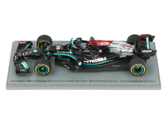 Miniatura Mercedes-Benz AMG W12 #44 F1 - 100ª Poles - L. Hamilton - GP Espanha 2021 - 1/43 Spark