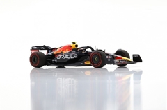 Miniatura Red Bull RB18 #11 F1 - S. Pérez - 1ª Pole GP Arábia Saudita 2022 - 1/43 Spark