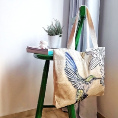 BOLSA SACOLA - POESIAS E COLIBRI - comprar online