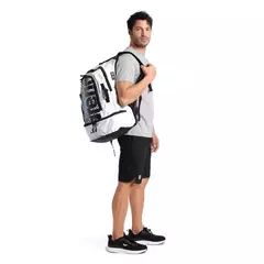 MOCHILA NATACIÓN ARENA FASTPACK 3.0 40 LITROS ESTAMPADA PLANET WATER - comprar online