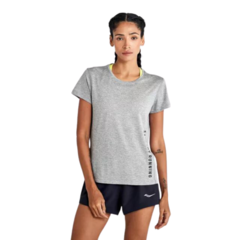 REMERA MANGA CORTA SAUCONY STOPWATCH GRAPHIC MUJER LIGHT GREY MELANGE