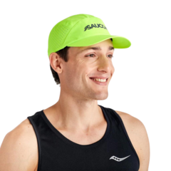 GORRA SAUCONY OUTPACE DEPORTIVA UNISEX RUNNING FLUO GREEN - INVADER GREEN - comprar online