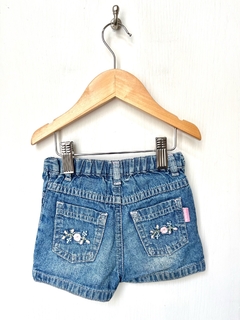 PLAY | T1 (12m) | Mimo Vintage | short jean florcitas bordadas atrás cintura ajustable - comprar online