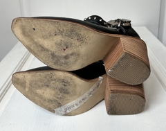 36 | Apie | botas negras tachas - comprar online