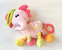 PLAY(*) | Woody Toys | peluche cunero elefante rosa amarillo verde musica a cuerda