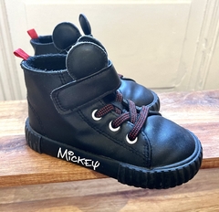 T24 | H&M MICKEY | botitas negras con orejas de mickey