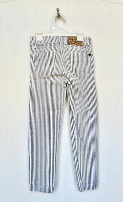 5-6A | Grisino | Pantalón gabardina a rayas gris y blanco - comprar online