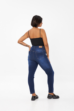 SKINNY ELASTIZADO CURVY - CURVE - comprar online