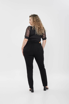 SKINNY CURVY NEGRO CLASICO - PARDA - STRIVEN JEANS