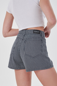 SHORT DE RAYAS AZUL/BLANCO RIGIDO - IBIRA - STRIVEN JEANS