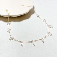 Choker quartzo cristal ((aço inox dourado))