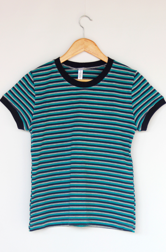 Imagem do Camiseta Feminina Ringer Listrada Verde / Azul / Cinza