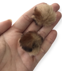 POMPOM DE PELÚCIA ONCINHA MARROM 3 CM (PAR)