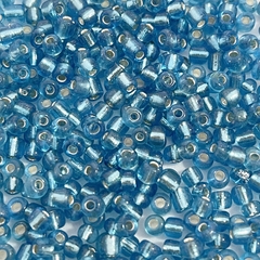 miçanga-vidro-azul-transparente