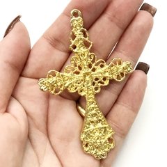 pingente-crucifixo-dourado-para-terço