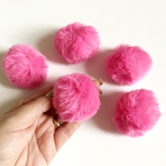 pompom-de-pelúcia-rosa