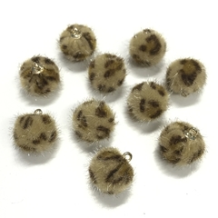 Pingente de pompom pelucia 1,50 cm (6 unds) na internet