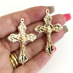 crucifixo-terço-dourado