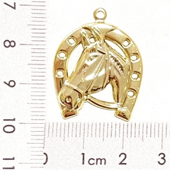 pingente-ferradura-dourado