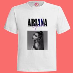 Remeras ARIANA GRANDE NEGRO RETRO