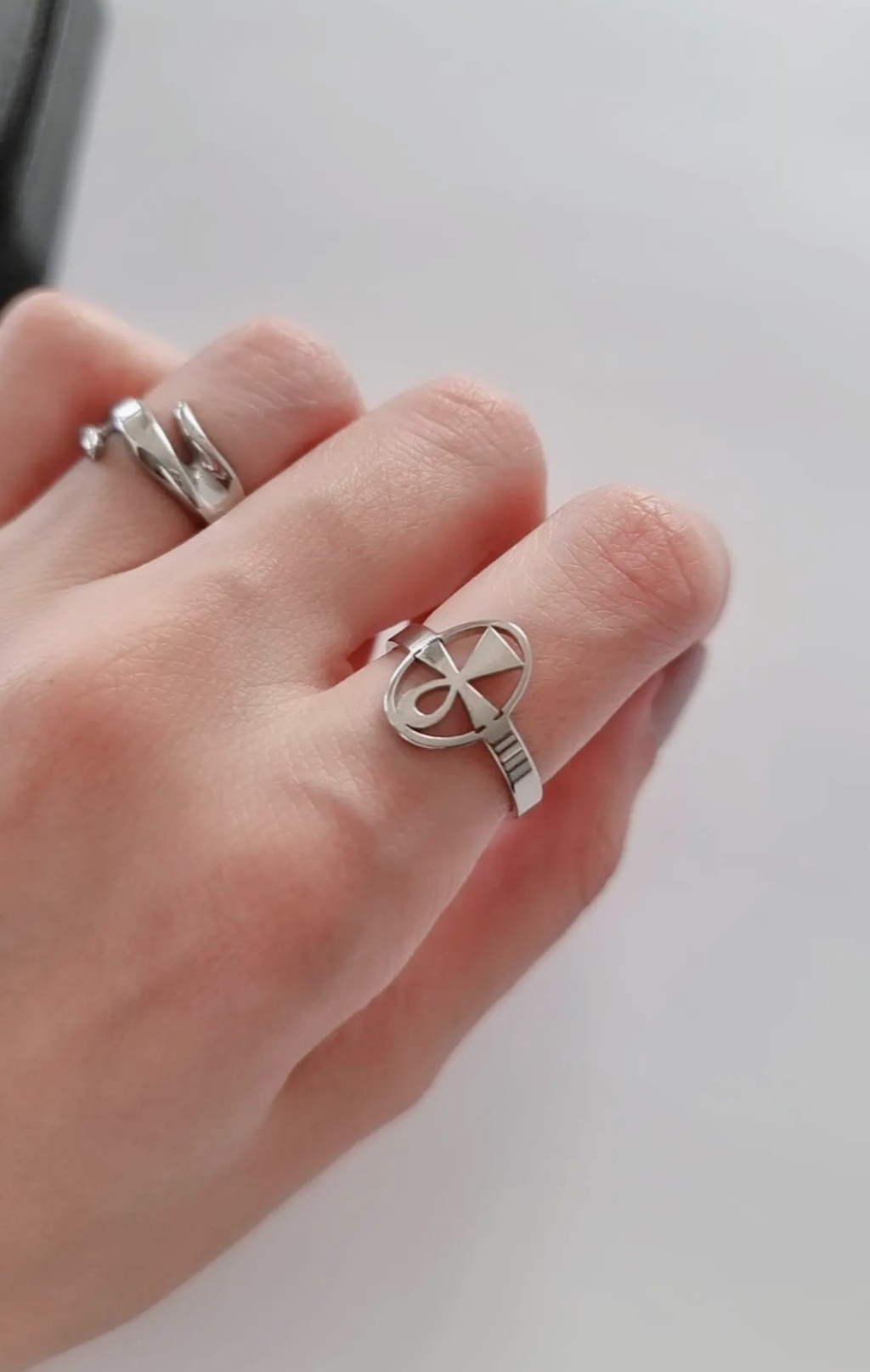 Anillo ANKH acero Comprar en Murder Doll