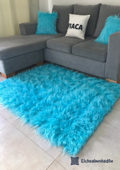 Alfombra o Pie de Cama 1x1 mts Importada Sin Antideslizante Pelo extra largo