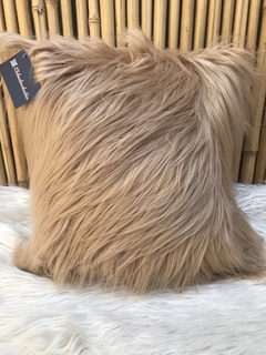 Almohadón 50x50 cm Importado pelo extra largo Relleno - tienda online